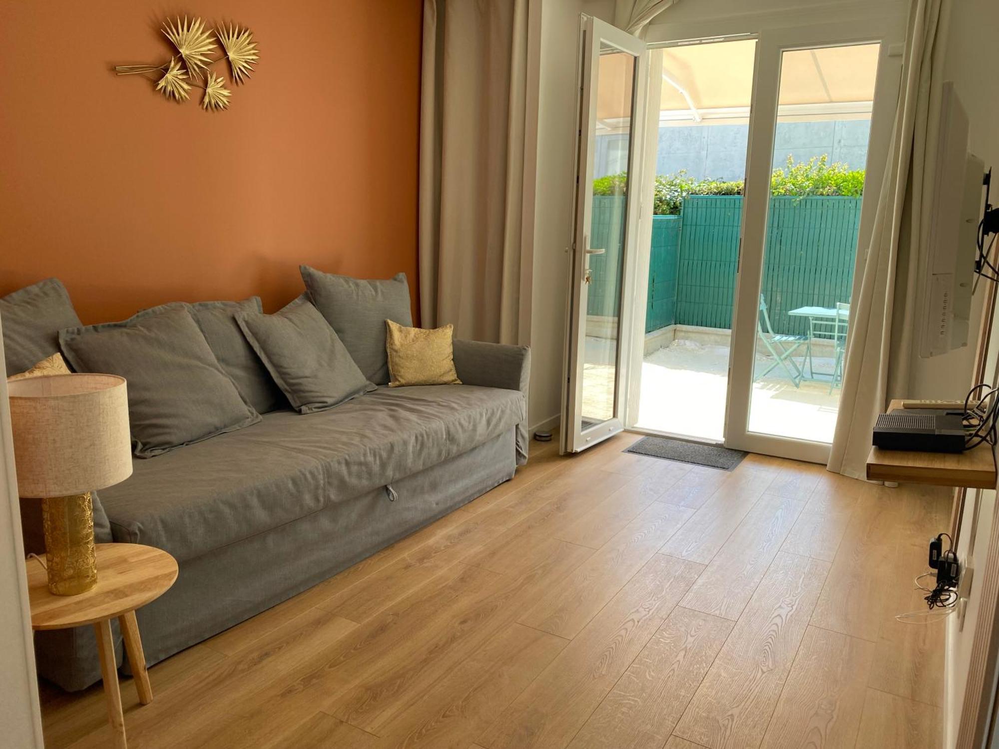 Appartement T2, Jardinet, Quartier Marche 10mn